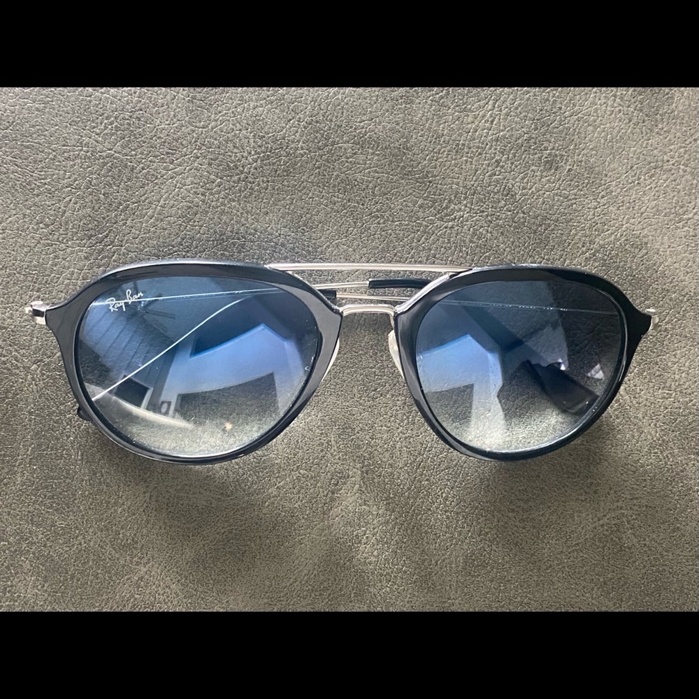 Women’s Ray Bans (RB 4253)